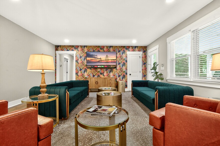 More Photos Of 1120 Central Ave, Summerville Office For Sale