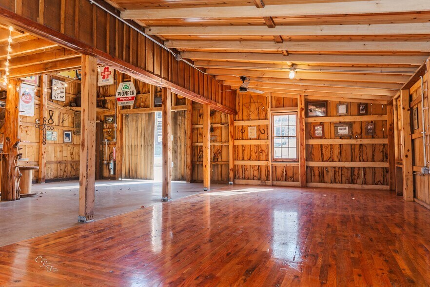 More Photos Of 22413 Highway C, Lawson Specialty For Sale