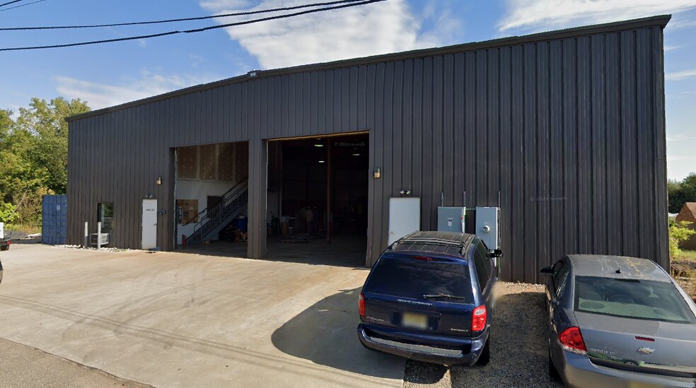 Primary Photo Of 111 Richardson Ave, Swedesboro Warehouse For Lease