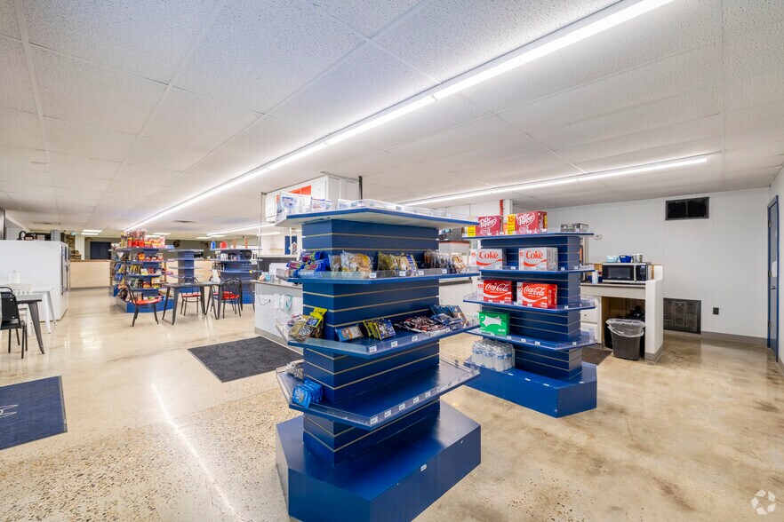 More Photos Of 7781 Highway 167 S, Sheridan Convenience Store For Lease