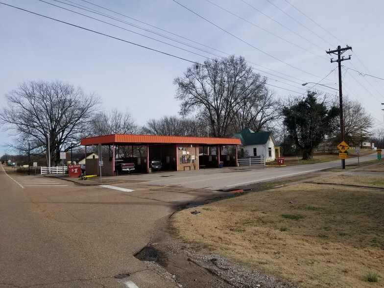 Primary Photo Of 12088 Main St, Mason Carwash For Sale