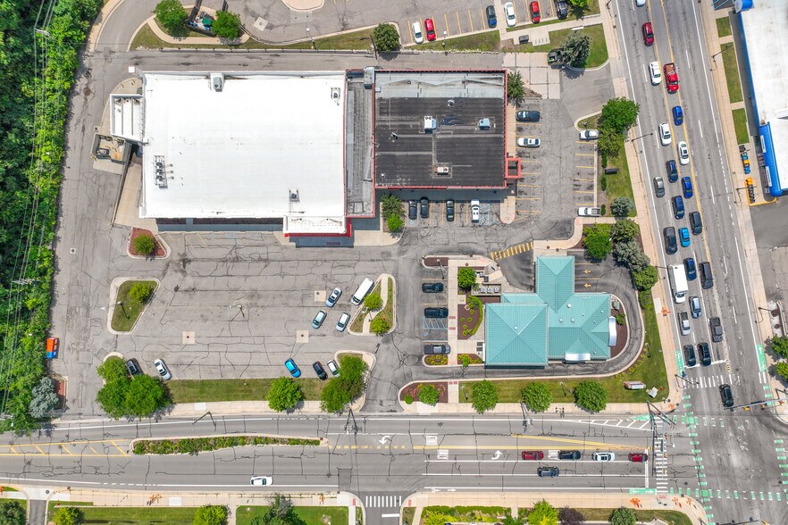 More Photos Of 2151 W Liberty St, Ann Arbor Freestanding For Lease