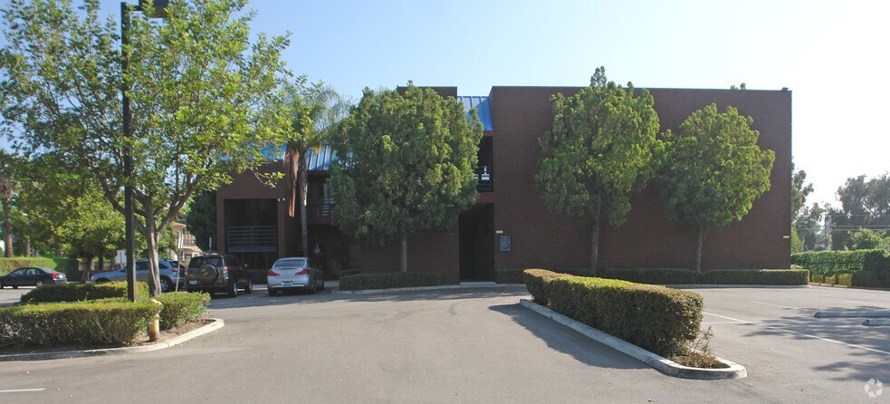 Primary Photo Of 350 Vinton Ave, Pomona Medical For Lease