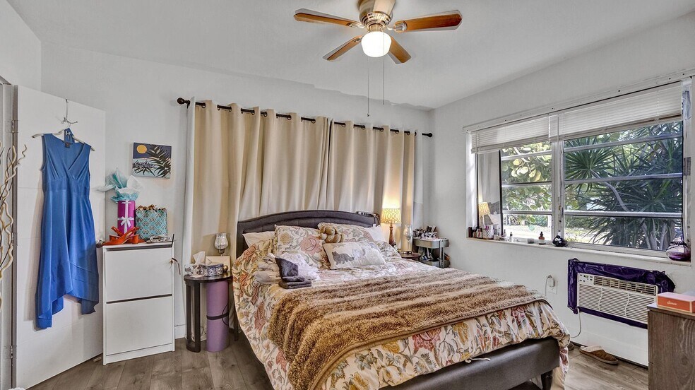 More Photos Of 7630 Byron Ave, Miami Beach Apartments For Sale