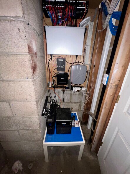 More Photos Of 60 E 100 N, Price Storefront Retail Office For Sale