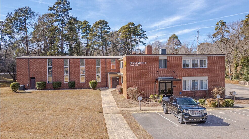 More Photos Of 410 Lord Berkley Rd, Raleigh Office Residential For Lease