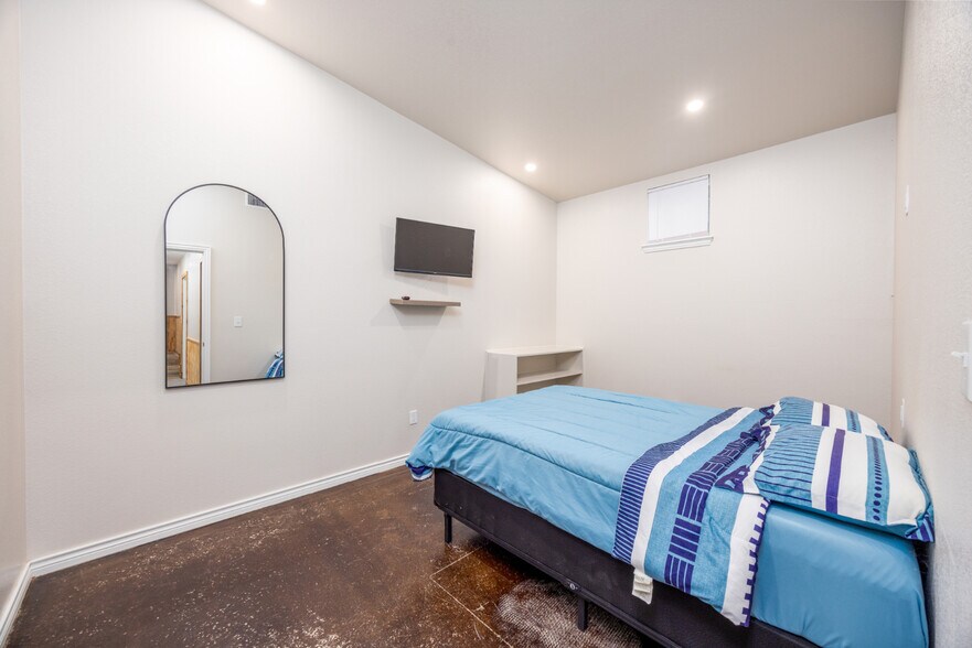 More Photos Of 12625 Sandpiper Rd, Thackerville Specialty For Sale