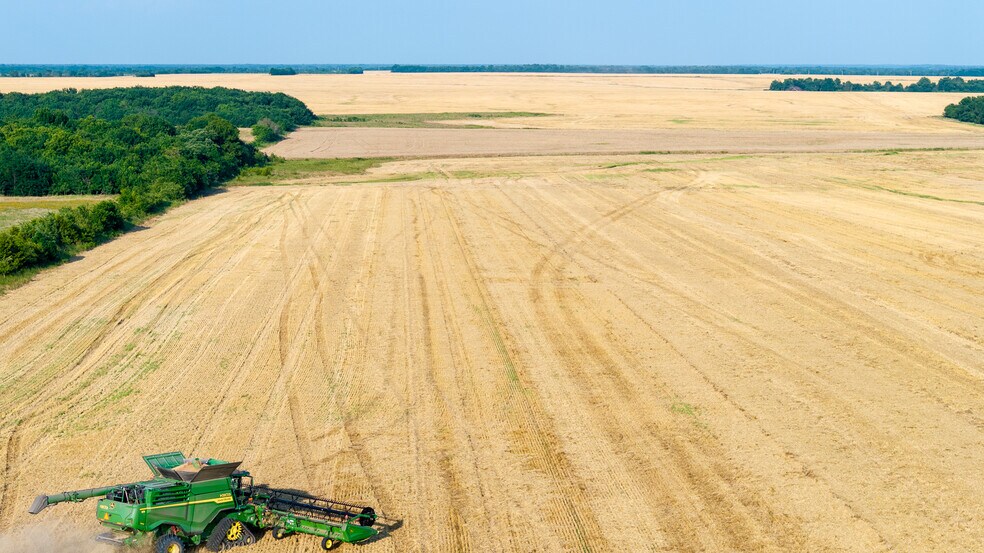 More Photos Of TBD US-271, Bogata Land For Sale