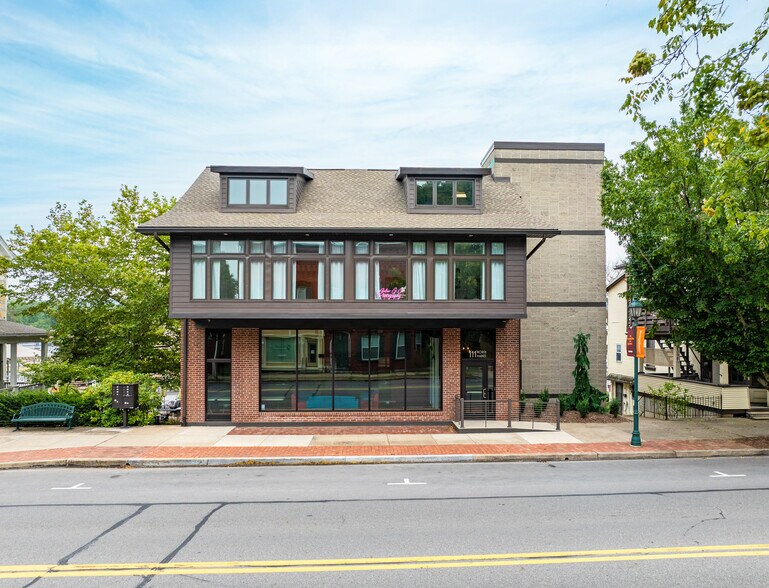 Primary Photo Of 111-113 N Market St, Selinsgrove Medical For Lease