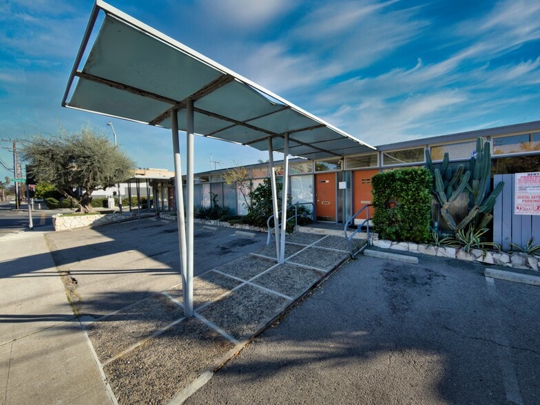 More Photos Of 1126 N Flower St, Santa Ana Medical For Sale