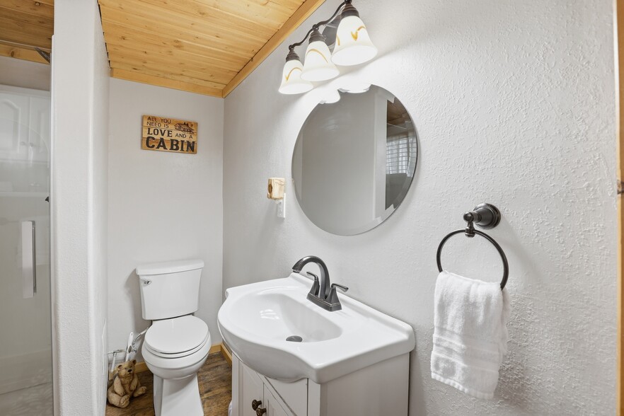 More Photos Of 3725 Movie Ranch Rd, Duck Creek Village Specialty For Sale