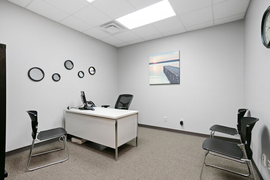 More Photos Of 805 Commerce Dr, Leitchfield Flex For Sale