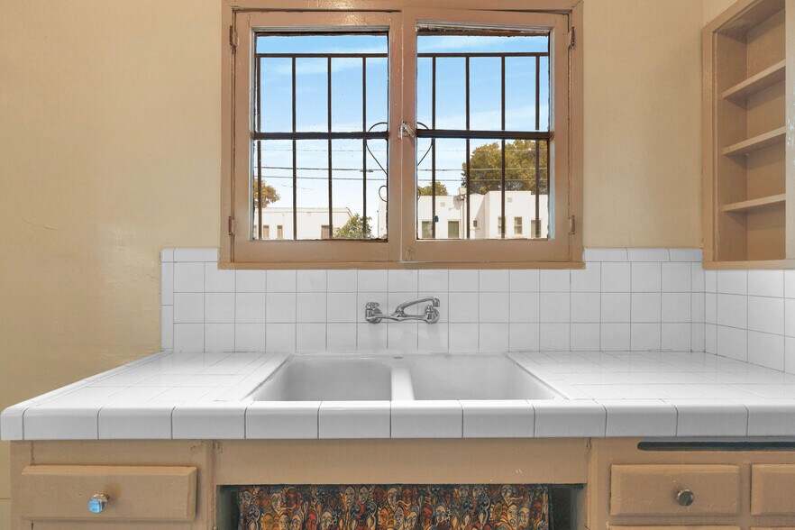 More Photos Of 4261 Leimert Blvd, Los Angeles Apartments For Sale