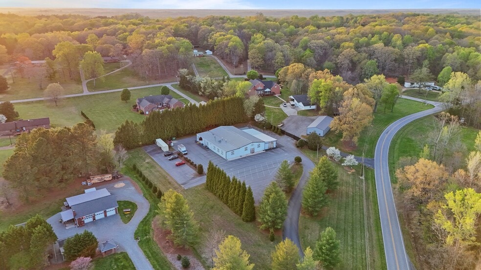 More Photos Of 2929 Hedrick Mill Rd, Lexington Lodge Meeting Hall For Sale