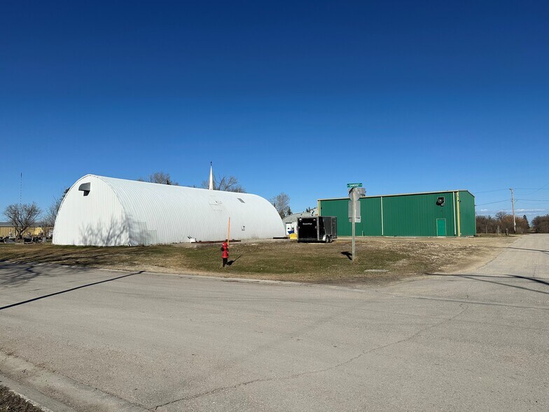 More Photos Of 225 Pembina Trl, Ste Agathe Land For Sale