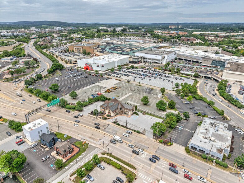 More Photos Of 729 Dekalb Pike, King Of Prussia Office For Lease