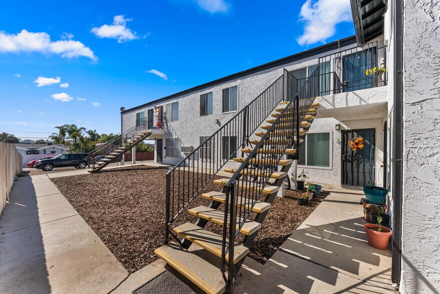More Photos Of 441 Tremont St, Chula Vista Apartments For Sale