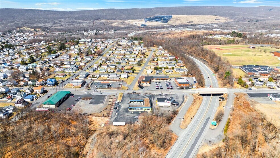 More Photos Of 901 S Main St, Taylor Carwash For Sale