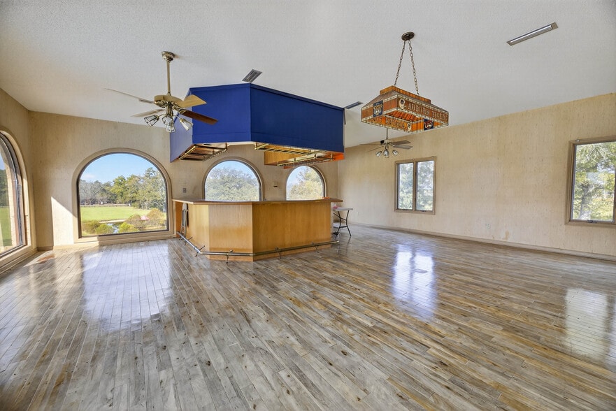 More Photos Of 221 John Ray Ln, Eastaboga Industrial For Sale