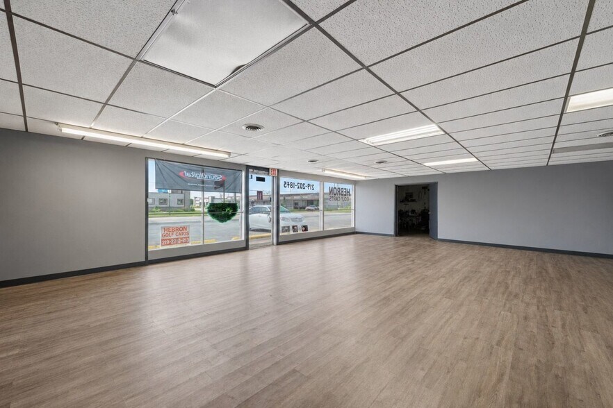 More Photos Of 9602 133rd Ave, Cedar Lake Showroom For Sale