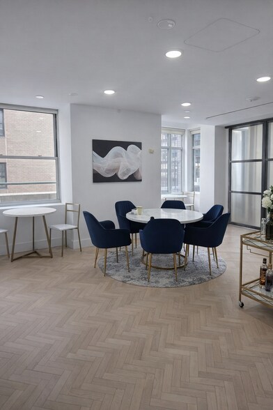 More Photos Of 57 W 57th St, New York Office For Lease
