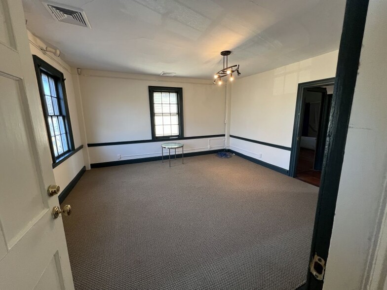 More Photos Of 23 Boston St, Guilford Office For Lease