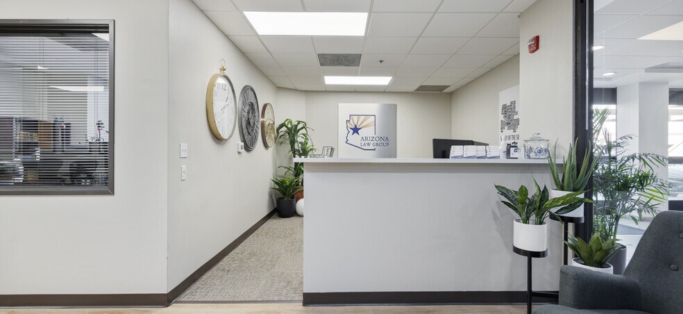 More Photos Of 202 E Earll Dr, Phoenix Medical For Sale