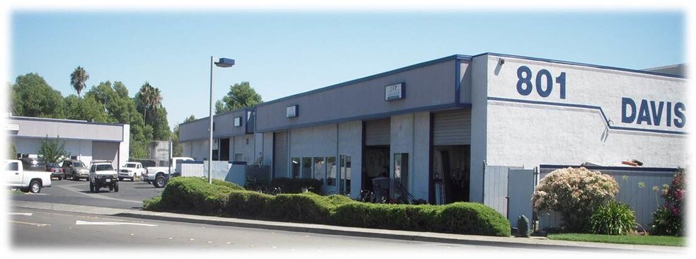 More Photos Of 801 Davis St, Vacaville Warehouse For Lease