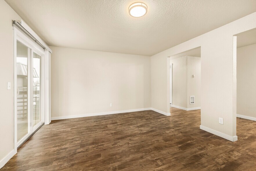 More Photos Of 1570 James St, Woodburn Apartments For Sale