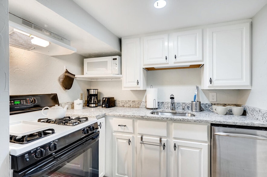 More Photos Of 517 Josephine St, Denver Land For Sale