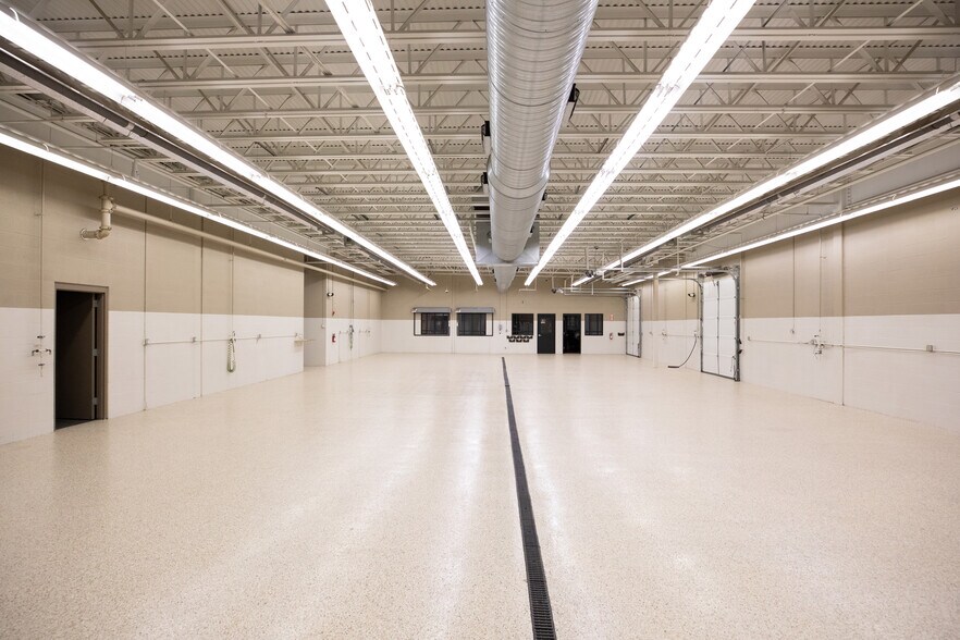 More Photos Of 5900 Mo-150 Hwy, Grandview Auto Dealership For Sale