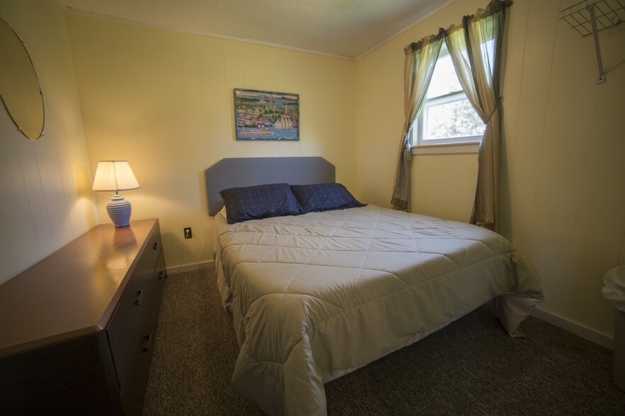 More Photos Of 201 Roses Hill Rd, Richfield Springs Hotel For Sale