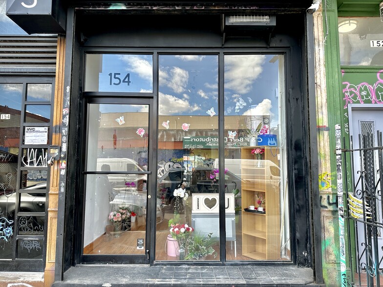 Primary Photo Of 154 Knickerbocker Ave, Brooklyn Storefront Retail Residential For Lease