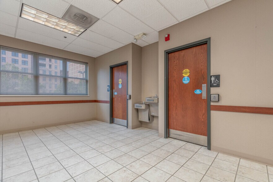 More Photos Of 717 N 16th St, Saint Louis Office For Lease