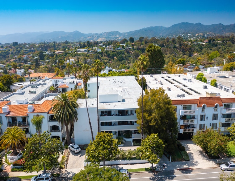 More Photos Of 537 San Vicente Blvd, Santa Monica Apartments For Sale