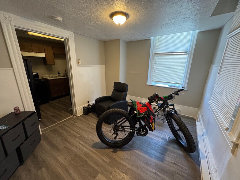 More Photos Of 2245 W Jefferson St, Louisville Apartments For Sale