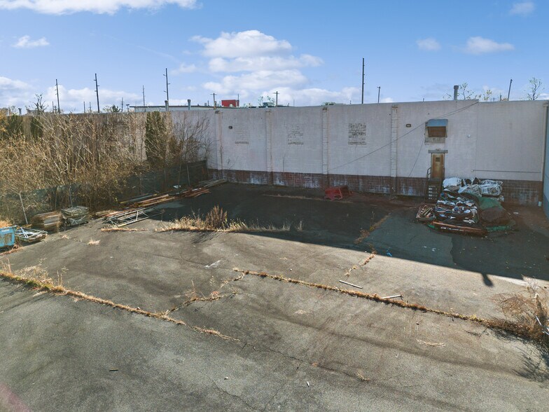 More Photos Of 301 N 4th St, Vineland Warehouse For Lease