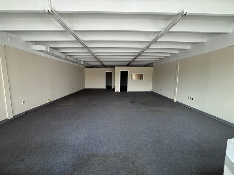More Photos Of 208 N Locust Ave, Gallatin Freestanding For Lease