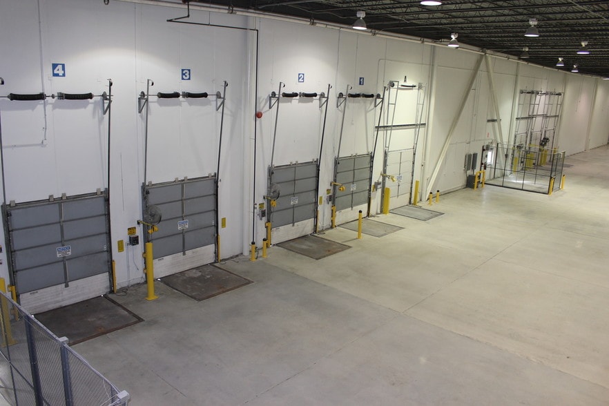 More Photos Of 800 Technology Dr, Fayetteville Distribution For Sale