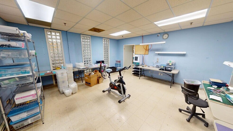 More Photos Of 13007 26th Ave, Flushing Office For Lease