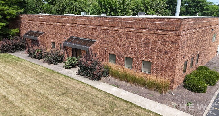 Primary Photo Of 7630-7632 Hub Pky, Valley View Warehouse For Sale