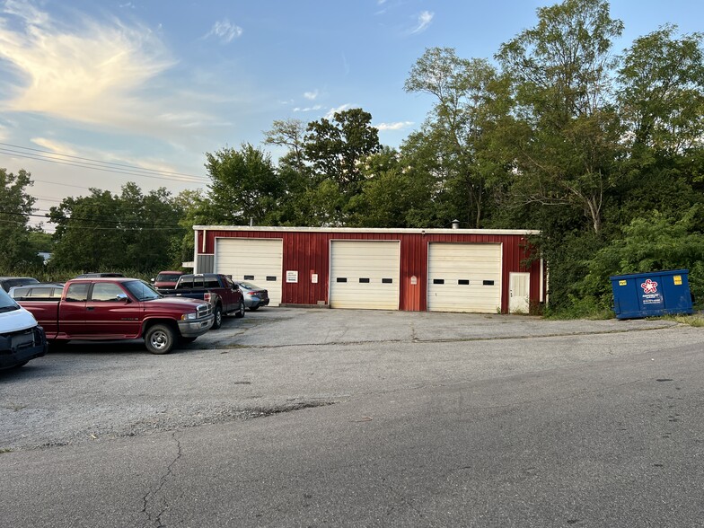 Primary Photo Of 3449 Turfway Rd, Erlanger Warehouse For Sale