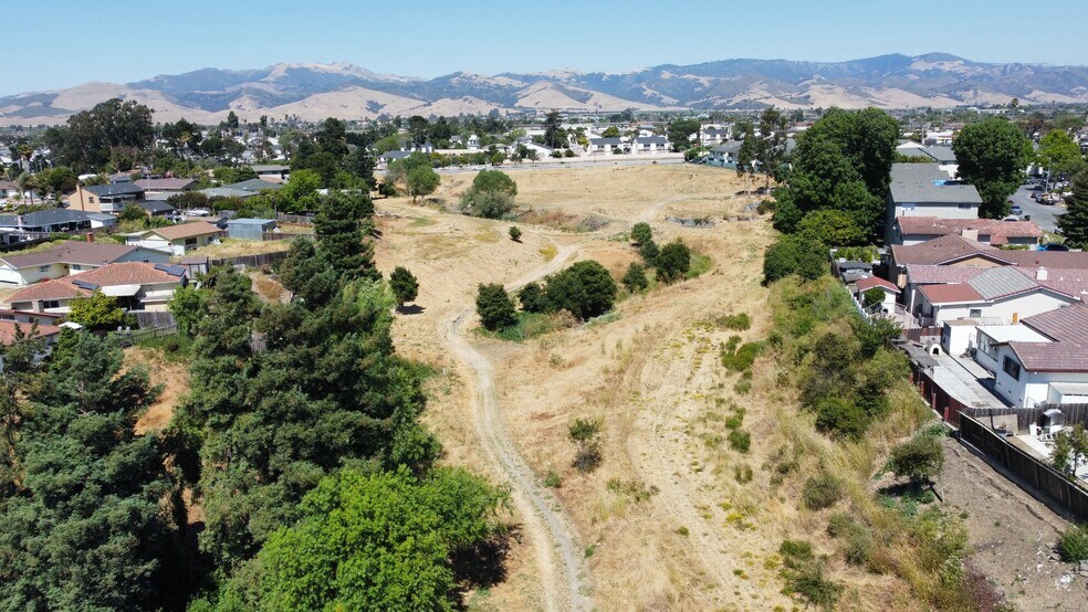 More Photos Of 11 Hill Cir, Salinas Land For Sale