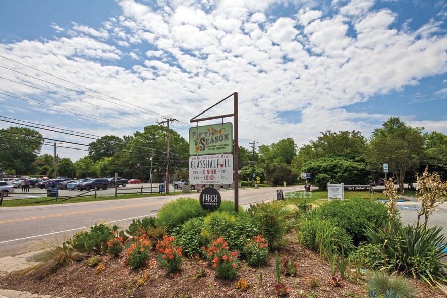 106 S Greensboro St, Carrboro, NC 27510 Retail For Lease