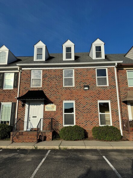 More Photos Of 581 Executive Pl, Fayetteville Office For Sale