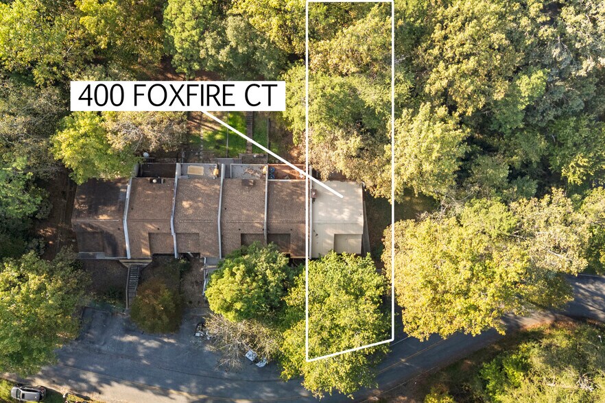 More Photos Of 400 Foxfire Ct, Seneca Apartments For Sale