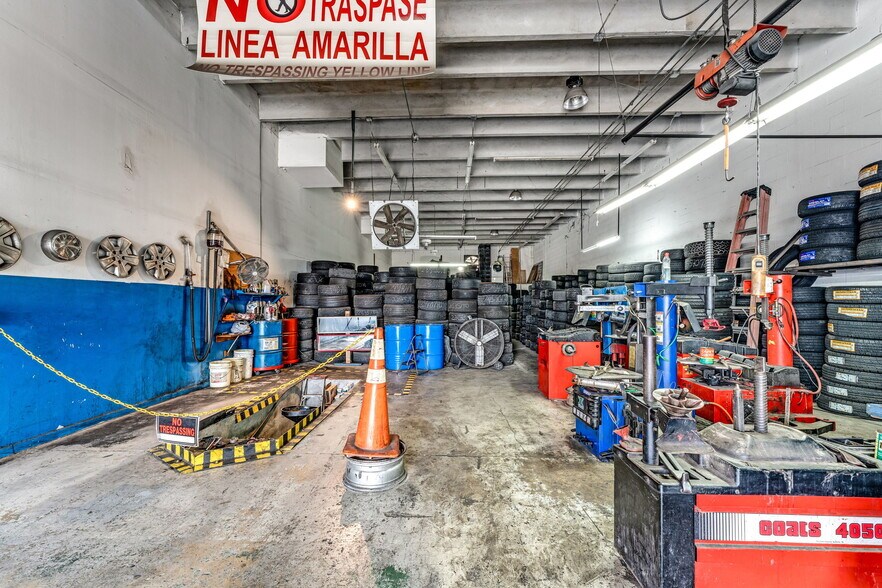 More Photos Of 7885 W 28th Ave, Hialeah Warehouse For Sale