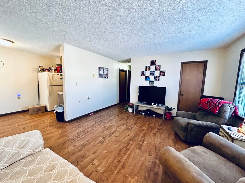 More Photos Of 207 S 5th St, Louisiana Multifamily For Sale