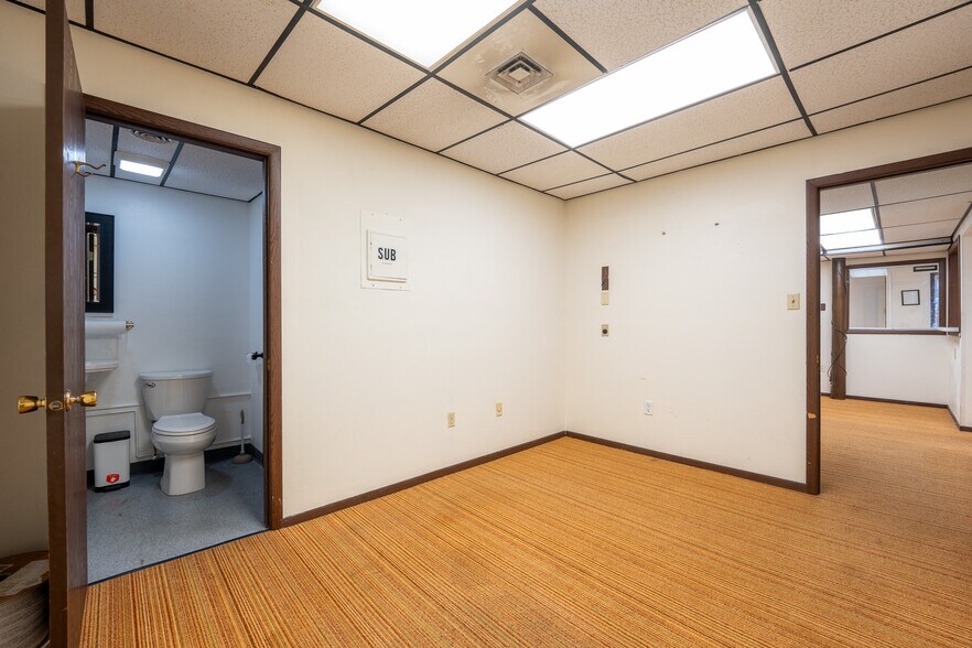 More Photos Of 5767 PA-981 Hwy, Latrobe Medical For Sale