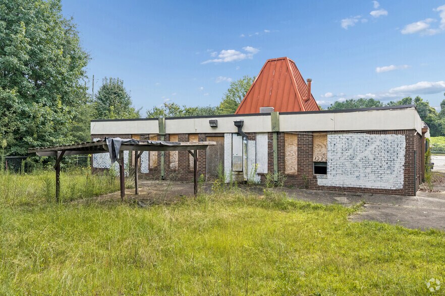 More Photos Of 5922 Fairburn Rd, Douglasville Land For Sale